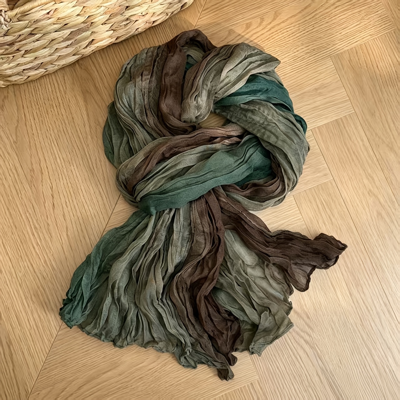 TEMU Women's Decorative Scarf, Neckerchief, Shawl, And Headscarf. Worn Around The Neck, Draped Over The Shoulders As A Shawl, And Daily With Trench