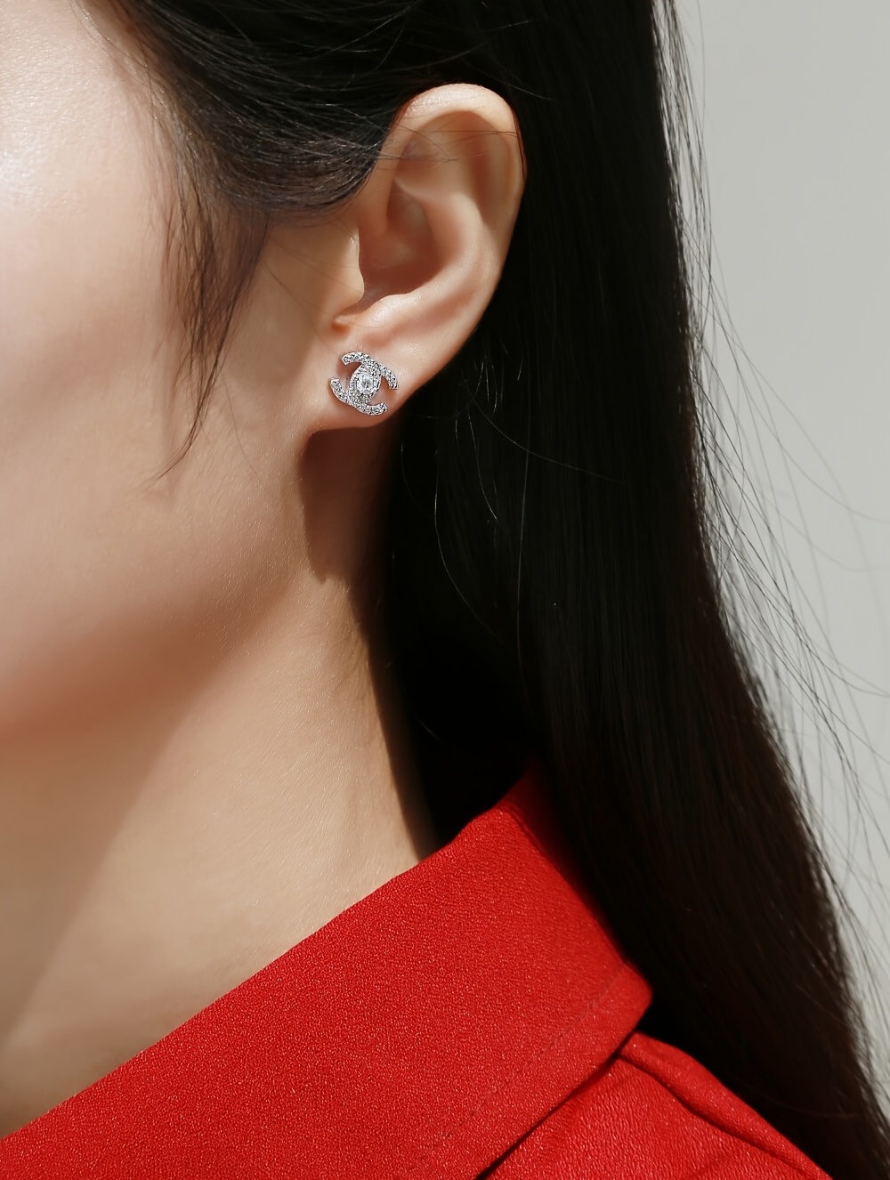 莫桑钻是什么钻和真的钻石有什么区别