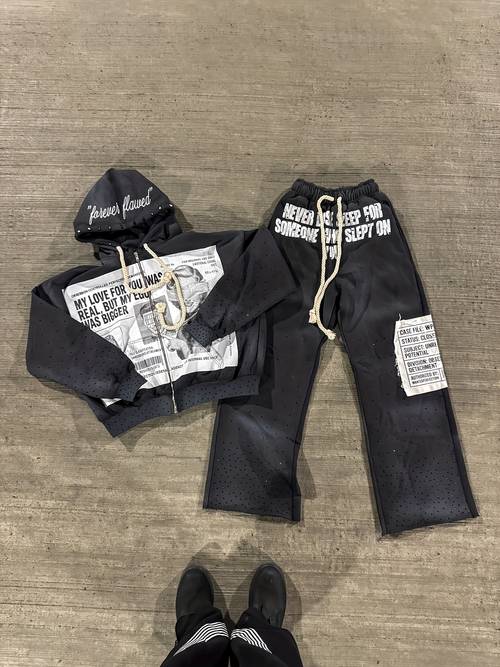 chaqueta con capucha estilo streetwear y2 estampado de periódico , diseño oversize con cremallera, de artística y , estética retro hip hop para moda casual