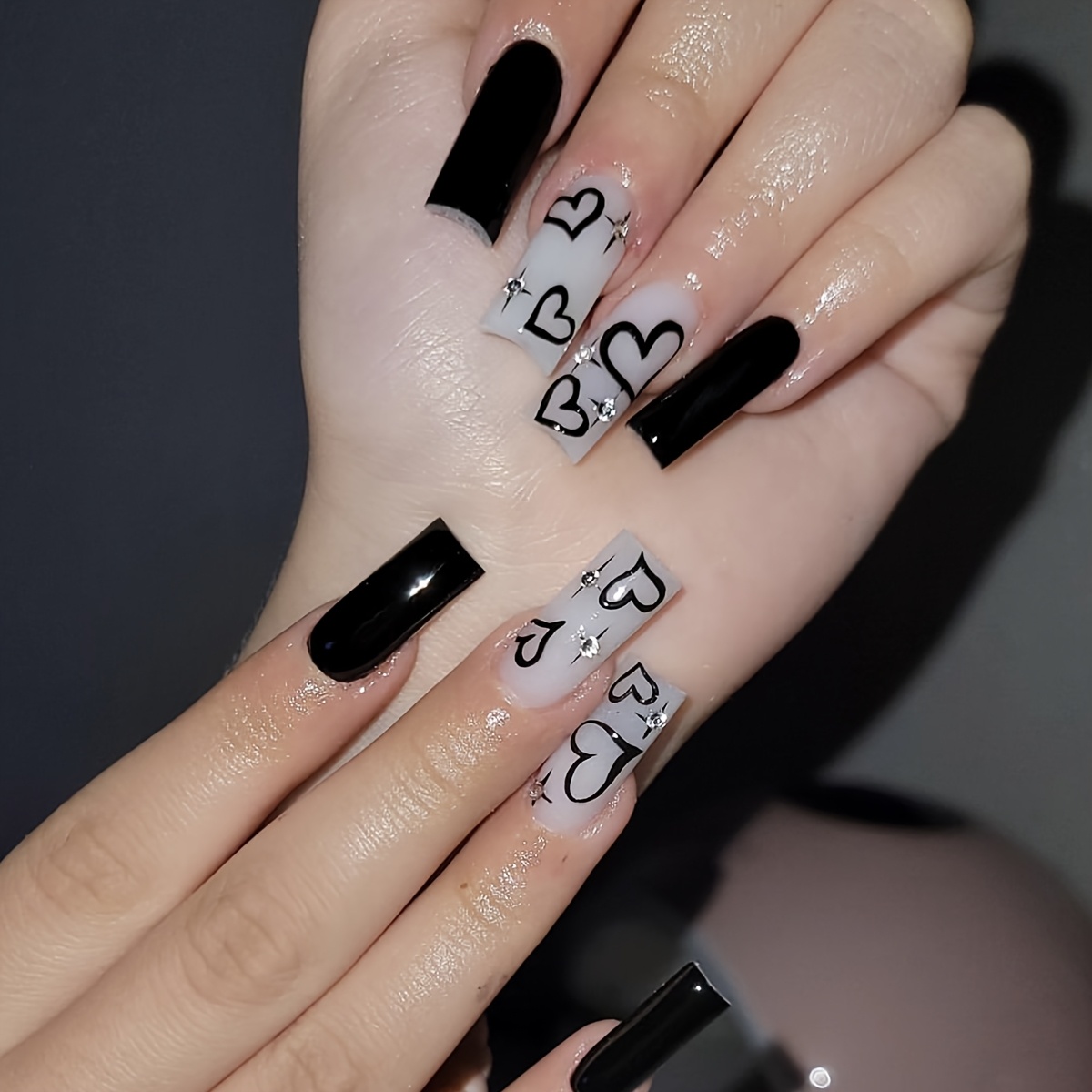 TEMU 24pcs Set Black And White Heart Rhinestone Design Fake Nails - Party And & Nail Stickers, And White Heart Rhinestone Press-on Nails, And With
