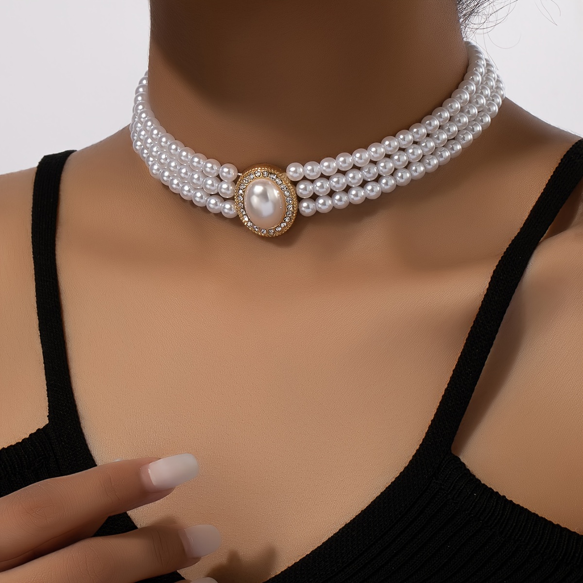 

Gothic Split Elegant Temperament Multi-layer Artificial Pearl Necklace Choker Light Luxury Beaded Vintage Banquet Party Style Jewelry