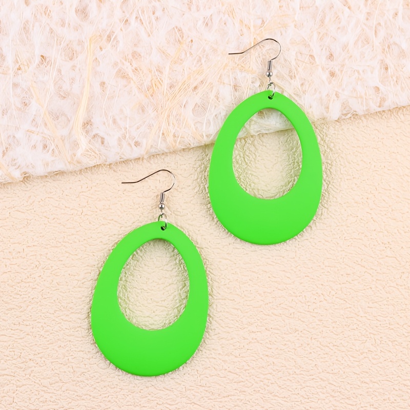 2pcs Hollow-Out Candy-Colored Oval Acrylic Earrings