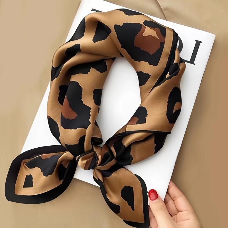 

27.56in Women's Luxurious Square Scarf, Mature Style Brown & Black Leopard Print Neck Scarf, Elegant Stylish Accessory