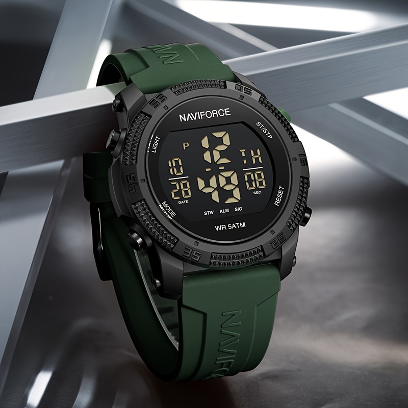 Reloj deportivo digital para hombre NAVIFORCE - Negro con detalles verdes, resistente al agua, pantalla de fecha, función de cronómetro, correa de goma, ideal para viajes y fitness, reloj deportivo | Cara de reloj digital | Correa ajustable