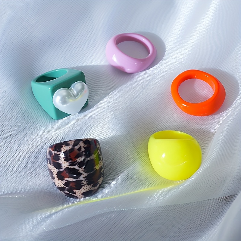 5pcs Pastel Resin Rings Women's Accessory