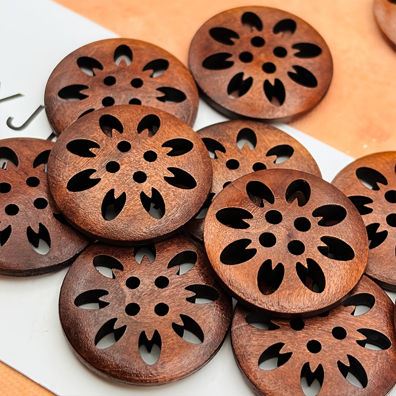 10 Large Wooden Buttons, 25mm, , Flower Pattern, Material, Knitting, Sewing Supplies, Perfect For Clothing