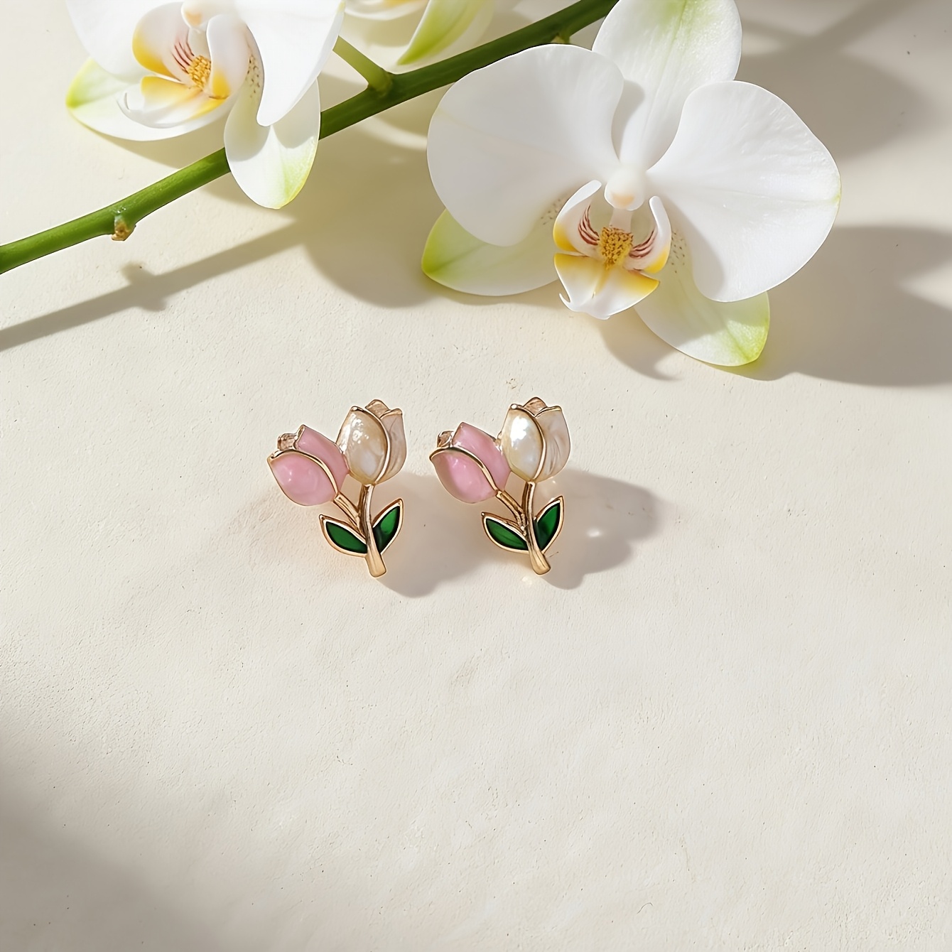 TEMU 1 Paar Verse Tulpen Zoete Contrast Bloem Oorknopjes, Niche Design Sense Bloemblad Oor Sieraden, Zeer Geschikt voor Dames All-Match Kleding