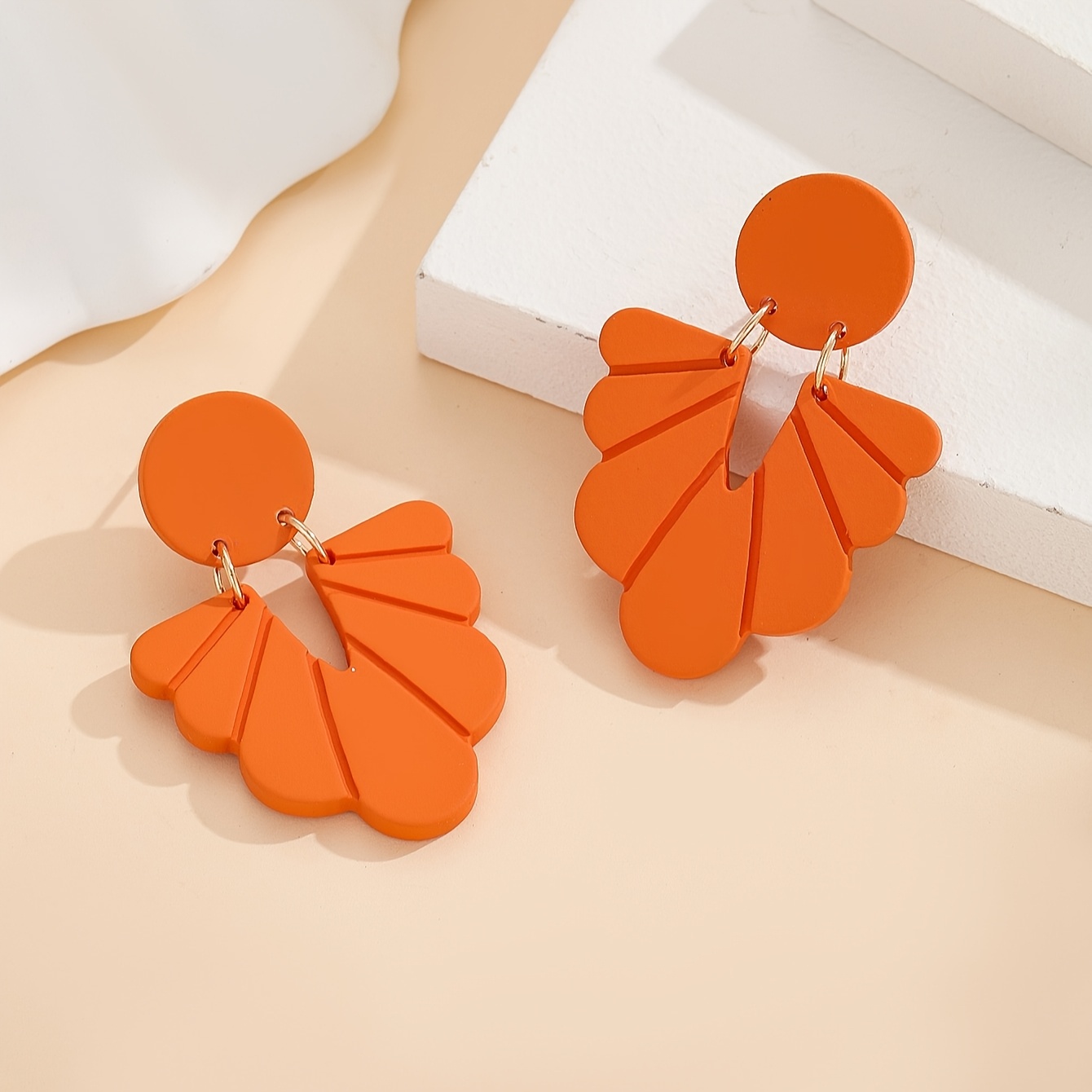 Image of 1 Pair Women' Earrings - 3d Carved , Soft Clay-like Texture, Lightweight Acrylic Retro Y2k Style For & Parties, Versatile Gift For Her, Cute Earrings, Party Accessories, , Polished Finish
