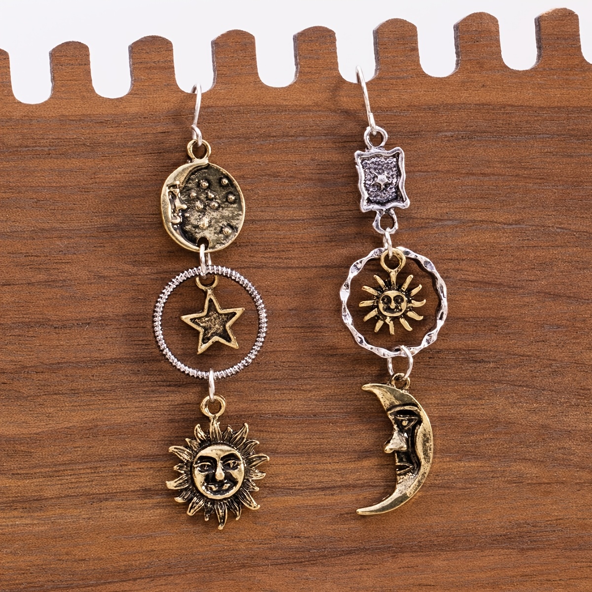 TEMU Un Par de Aretes Vintage con Diseño de Estrella, Luna y , Accesorios de Oreja Asimétricos de y Estilo Desgastado