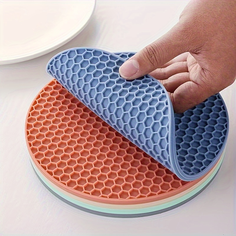 

Elegant 4pcs Silicone Placemats: Nordic Style, Heat Resistant And Anti-scalding - Perfect For Kitchen And Dining Room