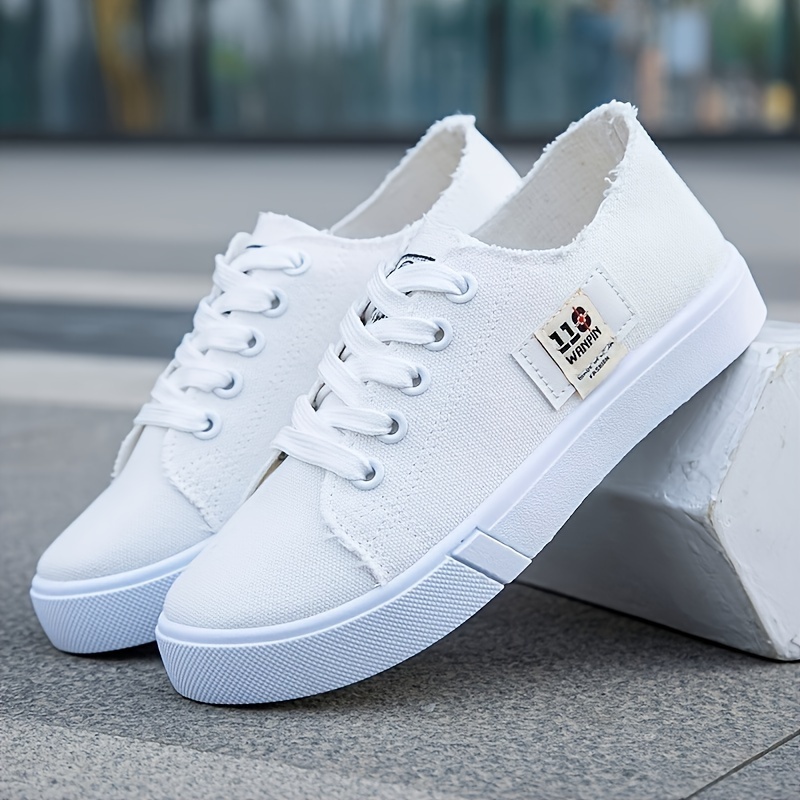 One Pair of Stylish Versatile Shoes, Low-Top White Sneakers with Elegant Breathability, Casual Single Shoes Showcasing Feminine Charm
