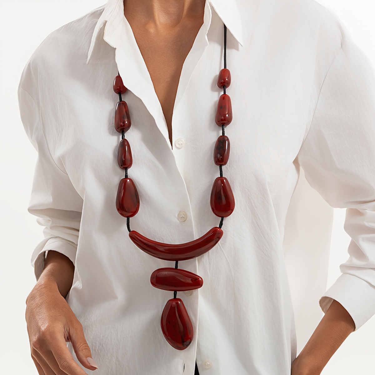 Artistic Curved Resin Pendant Long Beaded Necklace