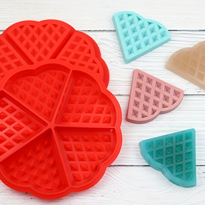 

5-cavity Heart Waffle Silicone Mold - Food Grade Baking Tool For Cakes & Pancakes, Non-electric