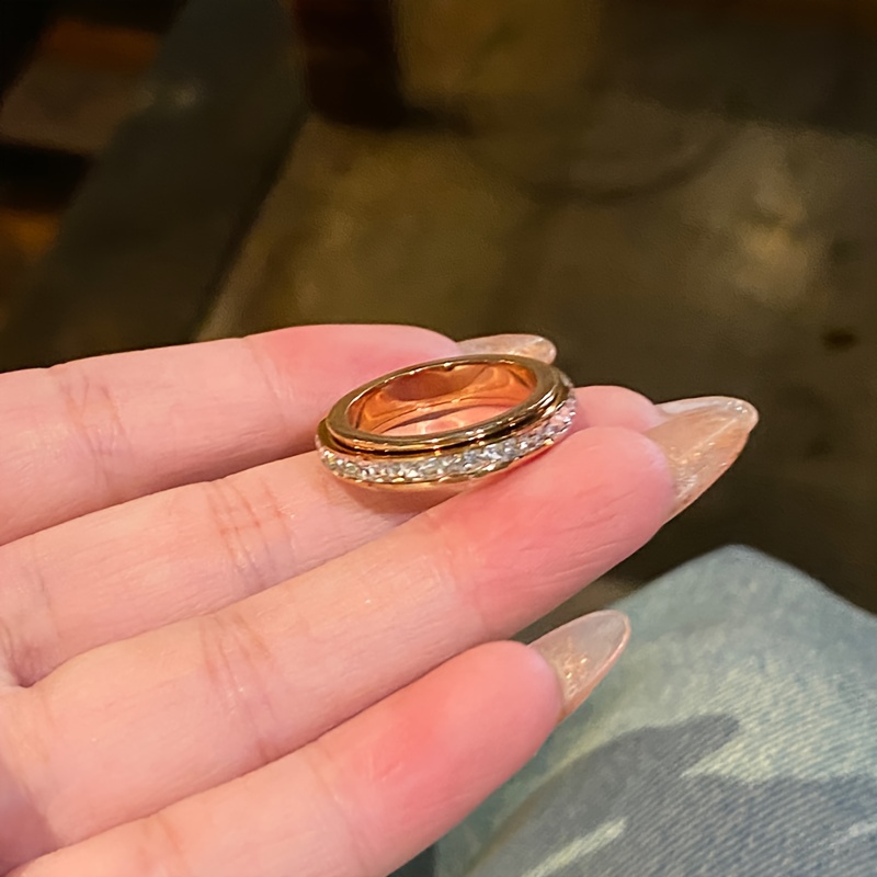 Ladies' Rotatable Single-Row Sparkling Zirconia Ring, Elegant Gift