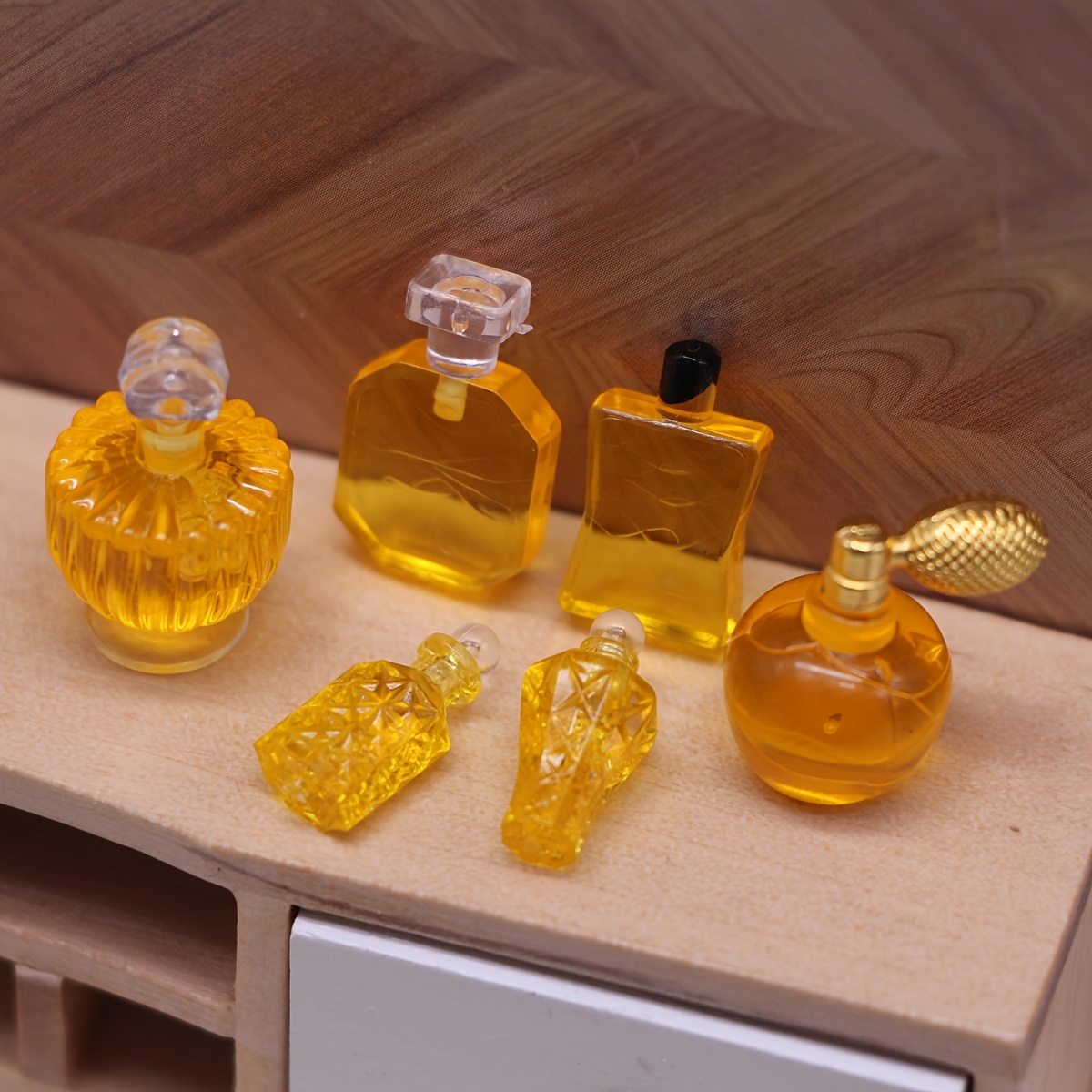 6pcs Dollhouse Miniature Realistic Perfume Set, Miniature Vanity Prop Model Accessories, Diy Miniature Scene Decoration, Photography Props, A Collectible Gift For Hobbyists And Enthusiasts