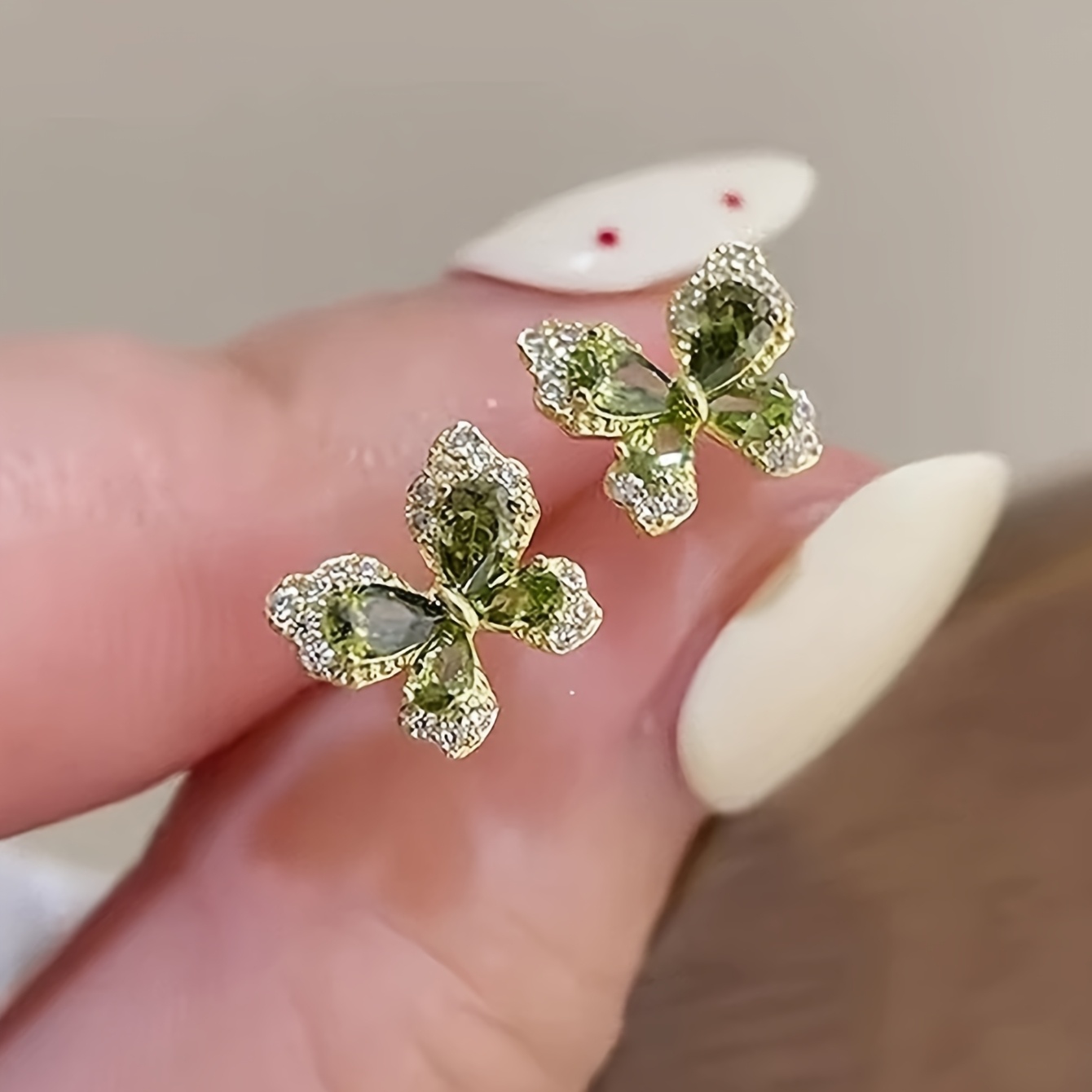 TEMU 1 Pair Women' Elegant Stud Earrings - Cubic Synthetic Zirconia Wing, Minimalist Suitable For Daily Wear & Parties, Versatile, Weddings, Special
