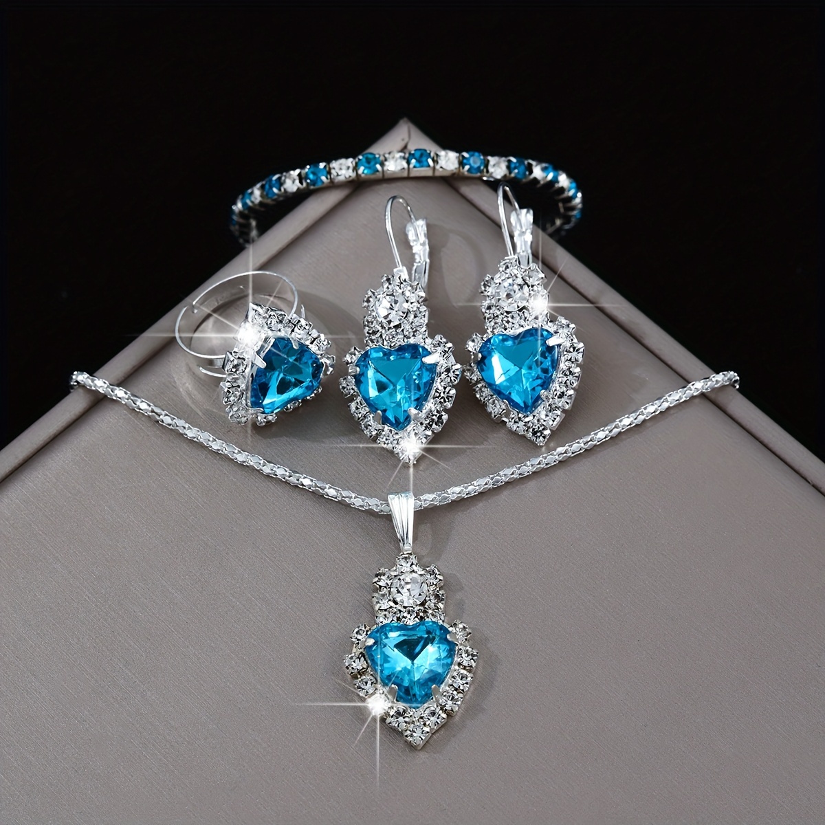 Image of 5pcs Fashion Ladies Heart-shaped Design Stainless Steel Rhinestone Jewelry Set Necklace Bracelet Earrings Ring Combination Set As A Holiday Gift For Her
