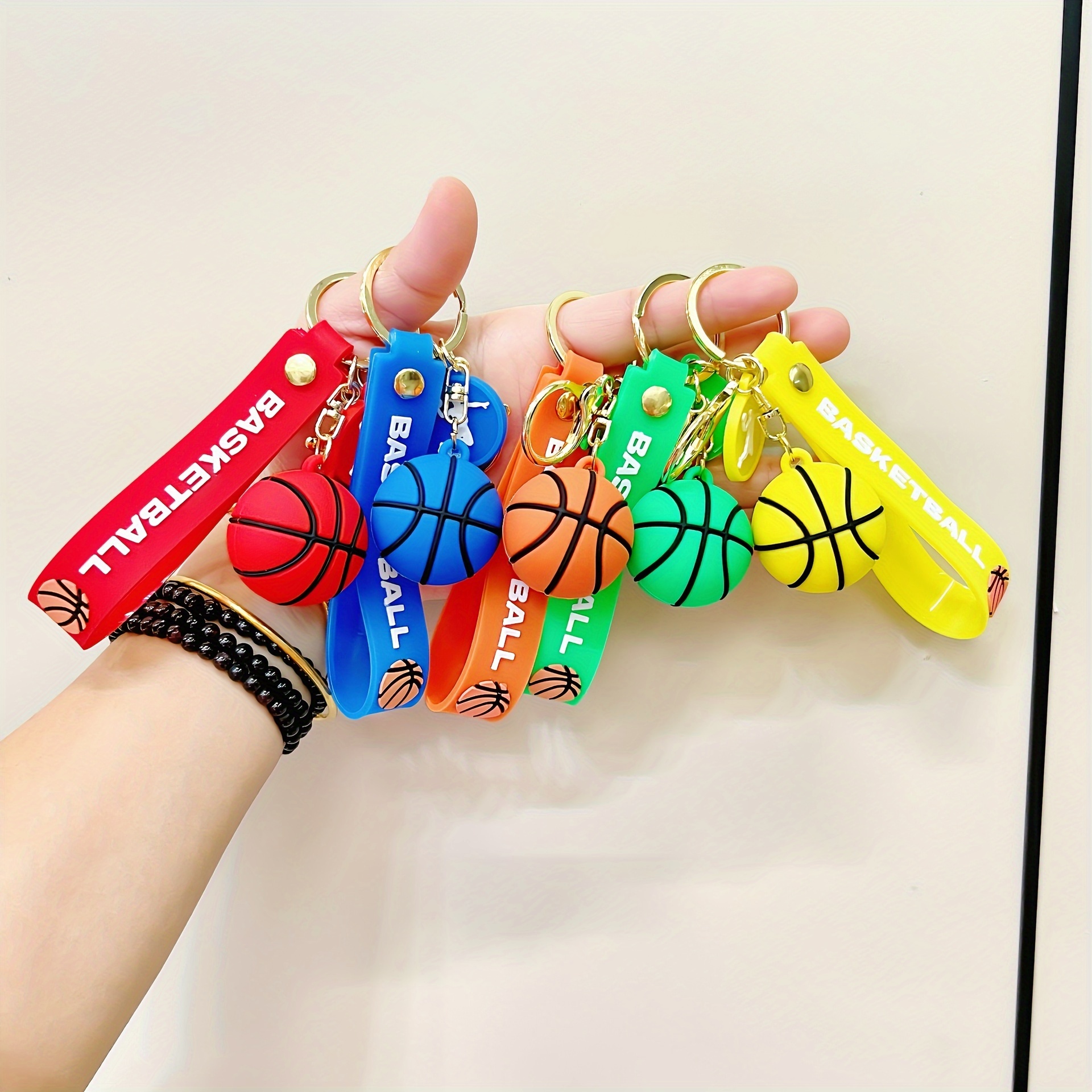 

World Basketball - Realistic Ball Keychain, Pvc Sports Fan Souvenir, Car Key Ring Charm For Women