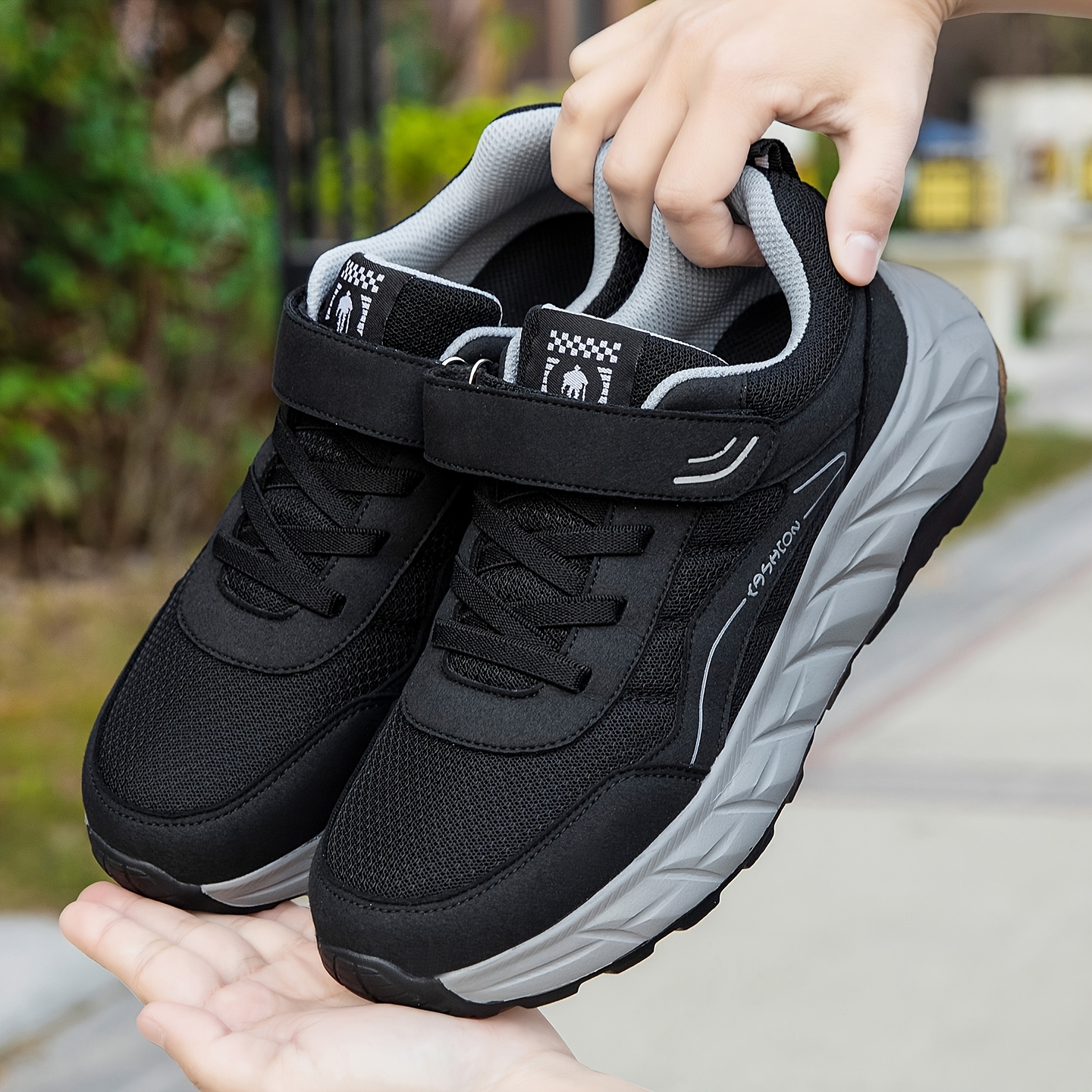 Men's Casual Sneakers, Plus Size, Thick Sole, Anti-Slip, Lightweight and Easy to Wear