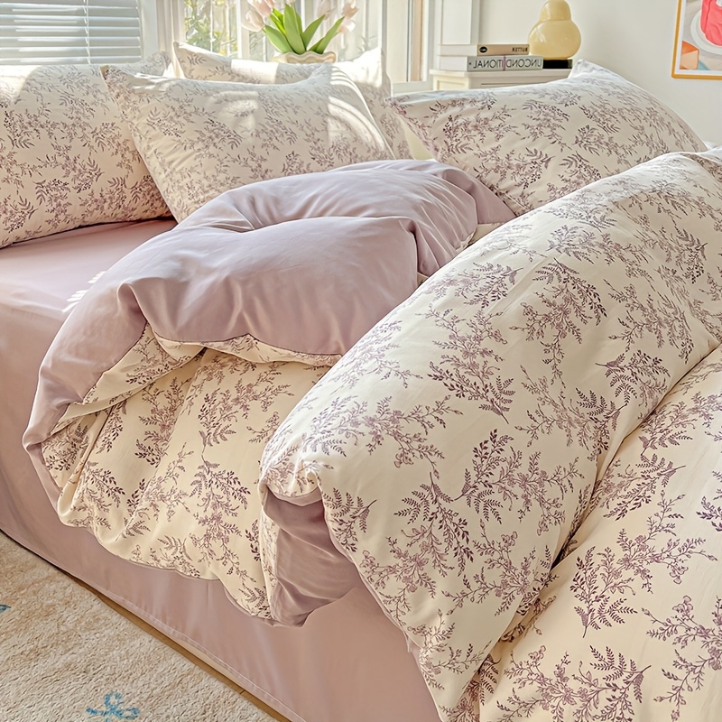 E-shop 3-teiliges Bettbezug-Set im minimalistischen Stil mit kleinem Blumendruck, weich bequem, enthält 1 Bettbezug + 2 Kissenbezüge. Geeignet für
