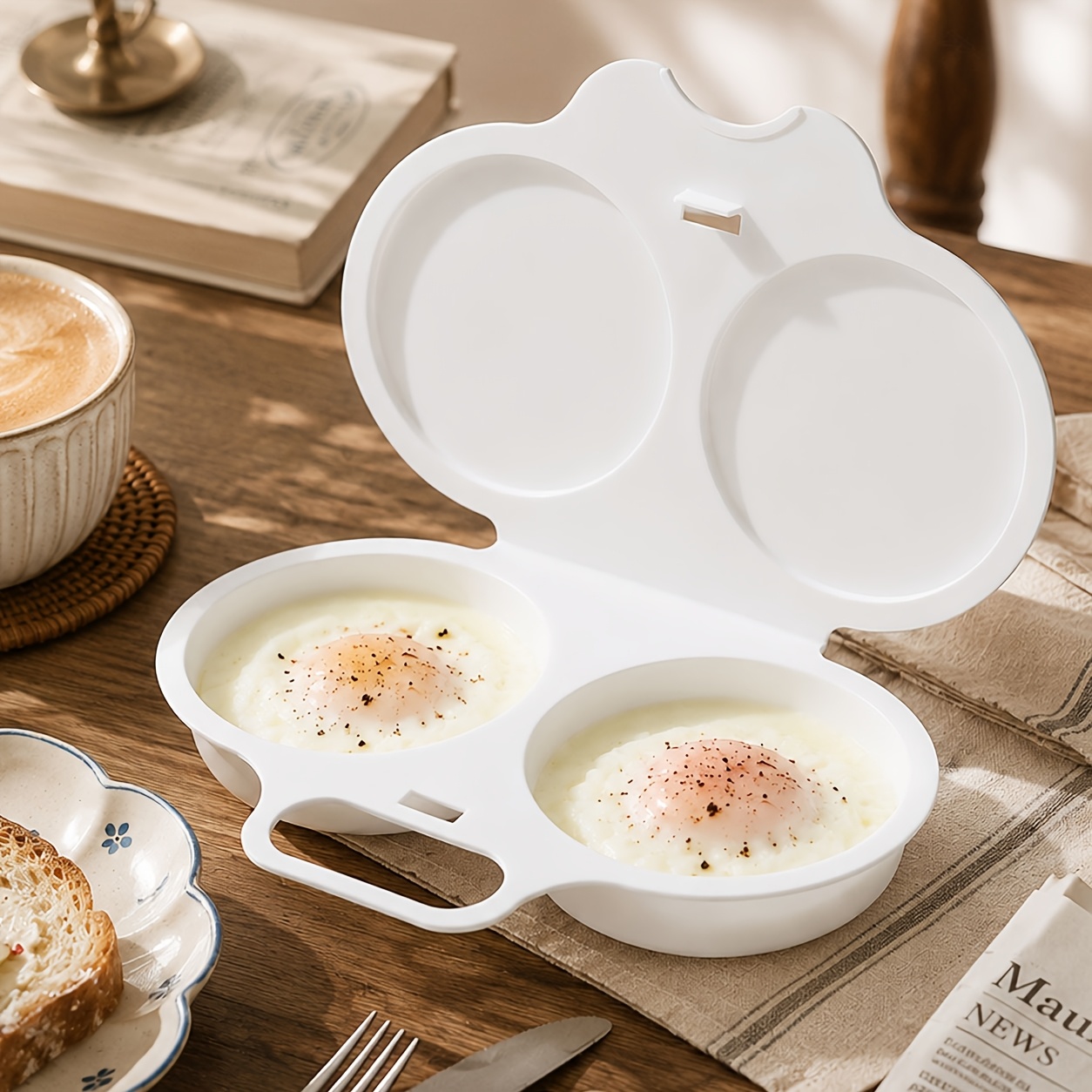 White Egg Steamer Box for Microwave Cooking