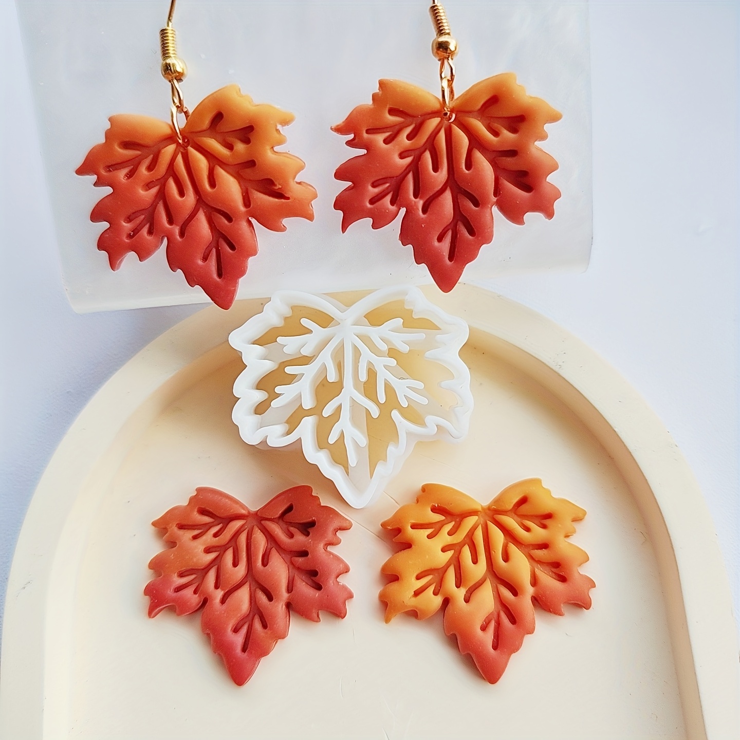 An Elegant Maple Leaf Polymer Clay Cutter, Designed For Jewelry Making Tools, Ideal For Crafting Soft Clay Earrings, Jewelry Additions/mold For Earrings, Featuring A Stylish/vintage/natural Theme