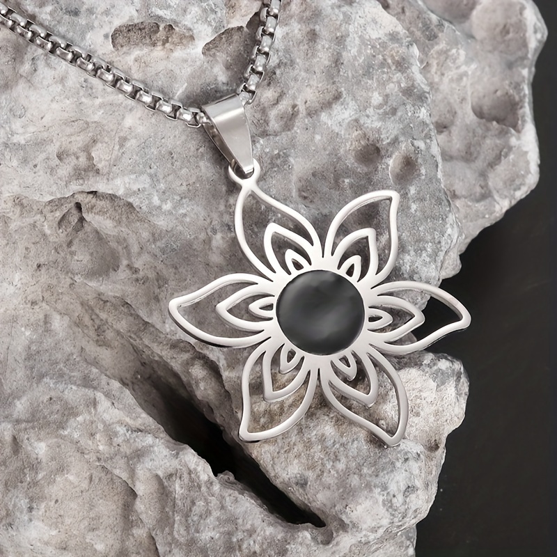 

Pendentif Lotus en Inoxydable Élégant - Décontractée &