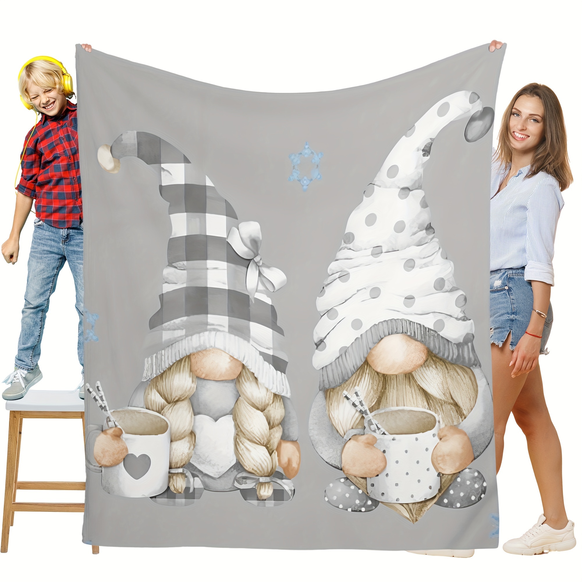 

1pc Couple Gnome Printed Blanket, Office Home Shawl Leg Cover Multi-purpose Flannel Warm Blanket, Soft Comfortable Skin-friendly Warm Blanket, Holiday Gift Birthday Gift Anniversary Gift