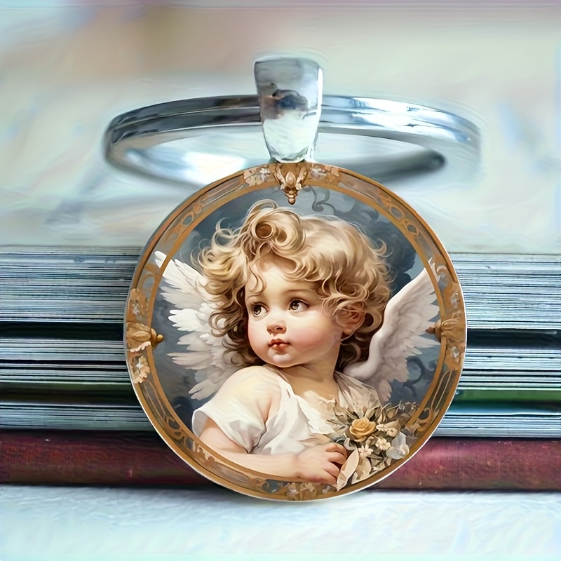 A Keychain Pendant Featuring A Small Holding A Flower, Perfect As A Gift For Men. It Has A Without Any Coating, Making It A Lovely Decoration For Celebrating Mother's Day And Father's Day