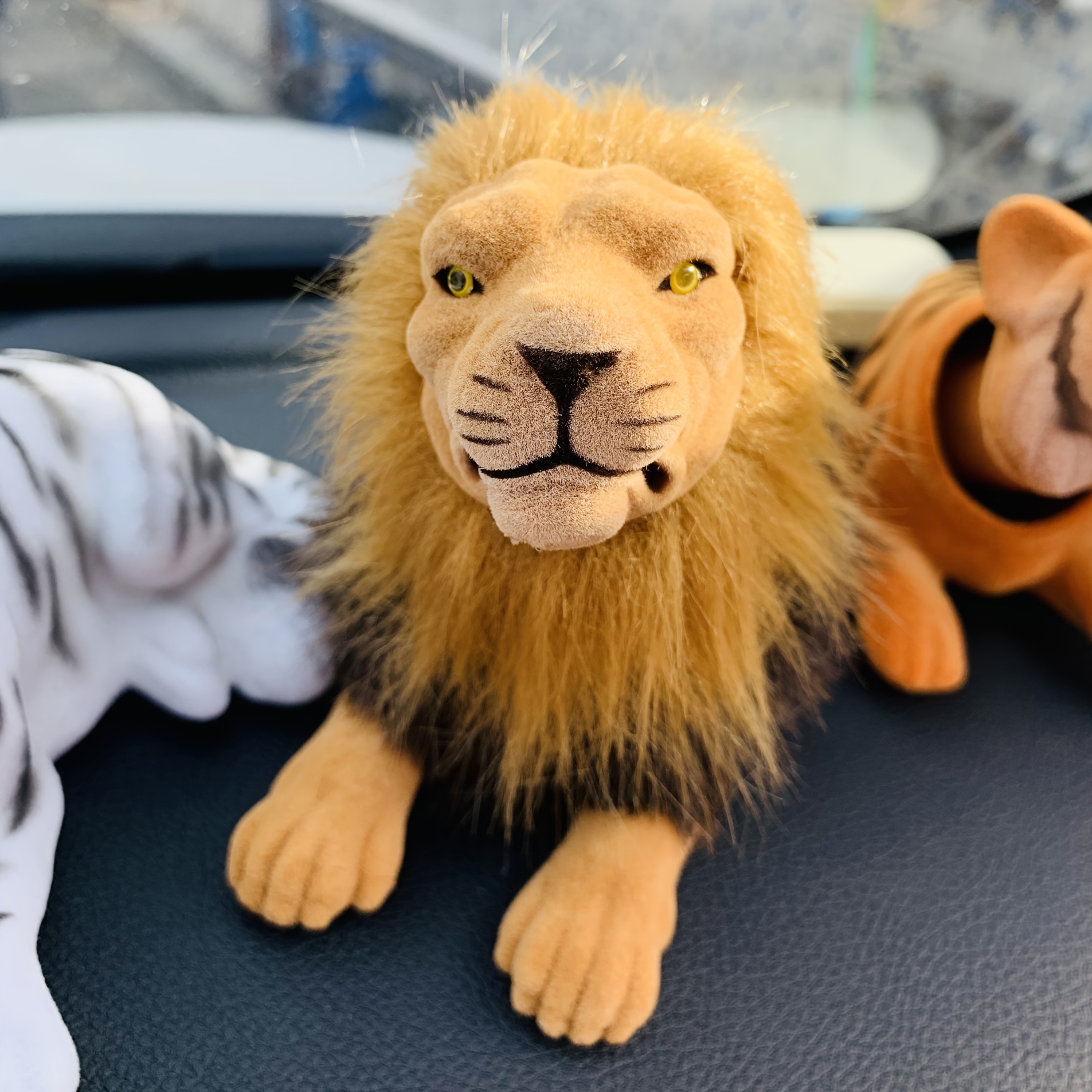 E-shop Feiertagsdekorationsstatue, nickende Löwenstatue, Armaturenbrett-Ornament, Löwe-Sternzeichen-Geschenk