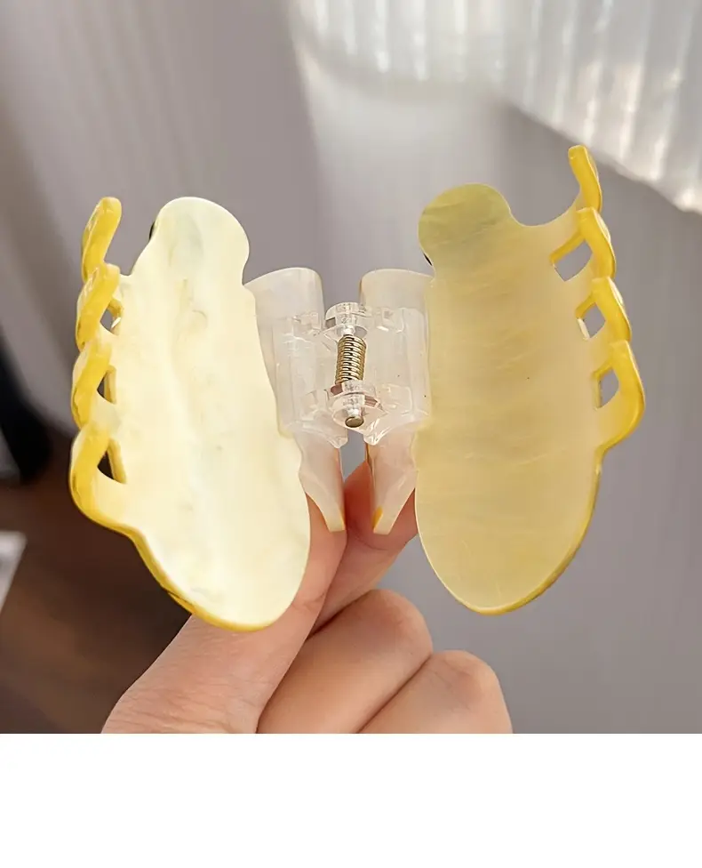 2pcs summer cute   hair clip cartoon bee claw clip   medium shark clip back of   hairpin suitable for   and party travel suitable for women princess   for gift   Product details 5