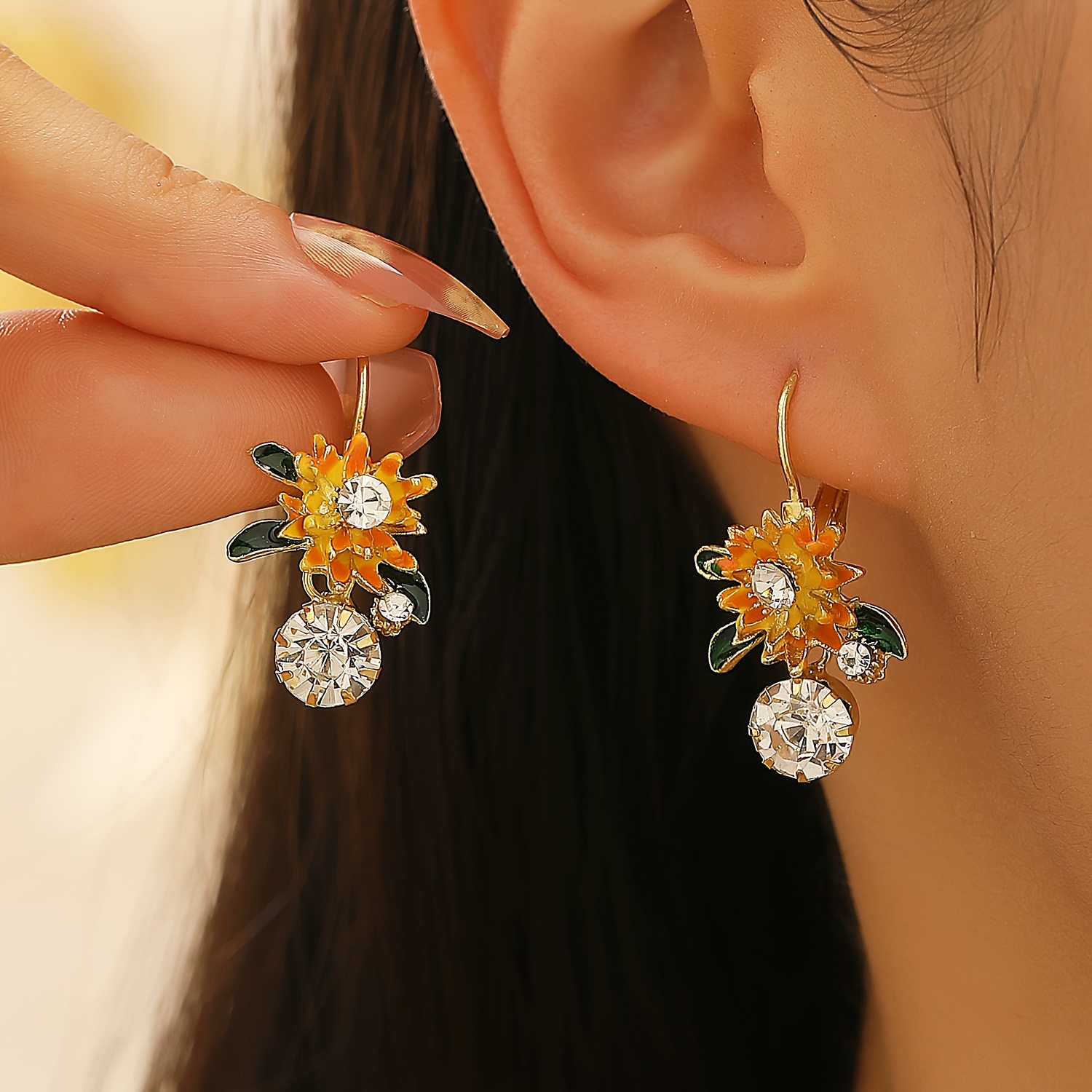 TEMU 2pcs Creative Fashion Retro Chrysanthemum Design Earrings Jewelry Suitable For Women' Travel And Party Wear Earrings New Year Or Valentine's Day