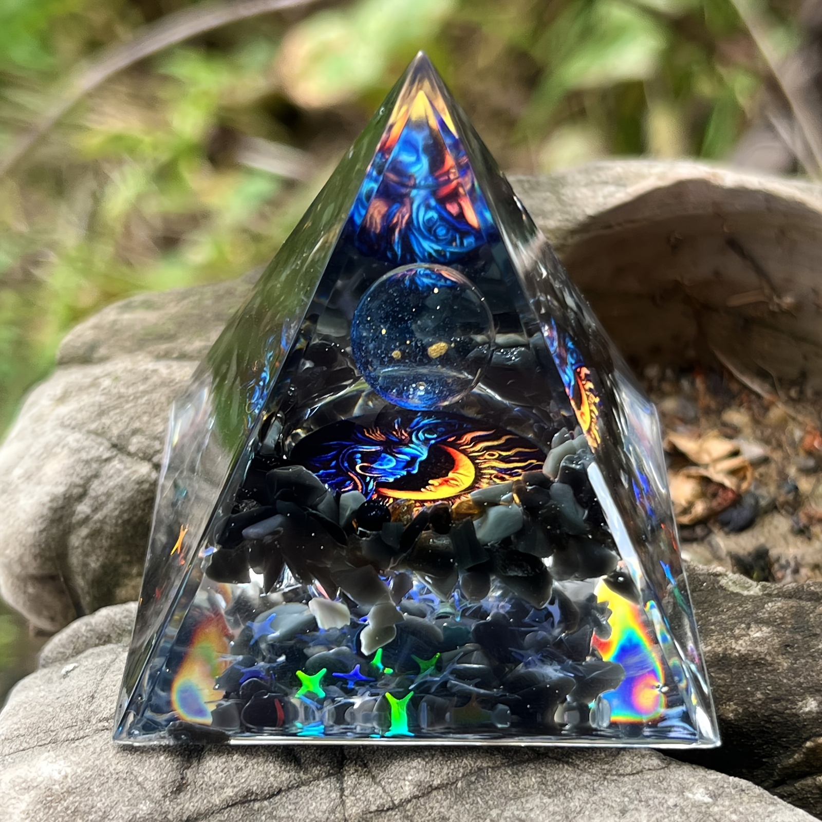 

1pc Very Beautiful 5cm/1.97inorgone Pyramid Generator. And Blue Glass Sphere. Perfect Gift For Meditation, Yoga And Other