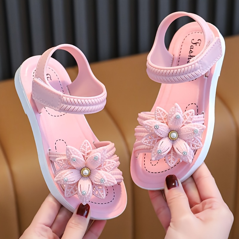 Soft and Comfortable Princess Sandals for Little Girls: Floral Design, Low Heel, and Lightweight Construction
