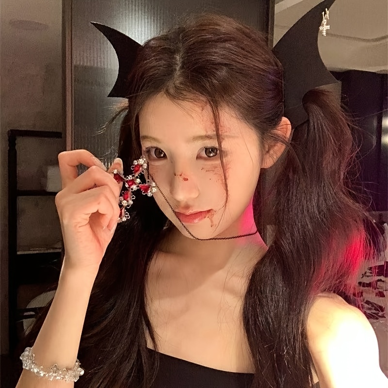 TEMU 2 Stk. Schurken-Hexe Halloween Dunkle kleine Teufelshörner-Haarspangen, Cosplay-Kopfschmuck, süße coole Fledermausflügel-Haarspangen-Accessoires