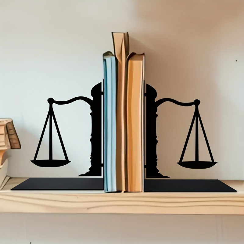 

1pc Elegant Metal Scale Bookends - Lawyer Bookshelf Decor, Ideal For Christmas And Valentine's Day, Perfect Gift For