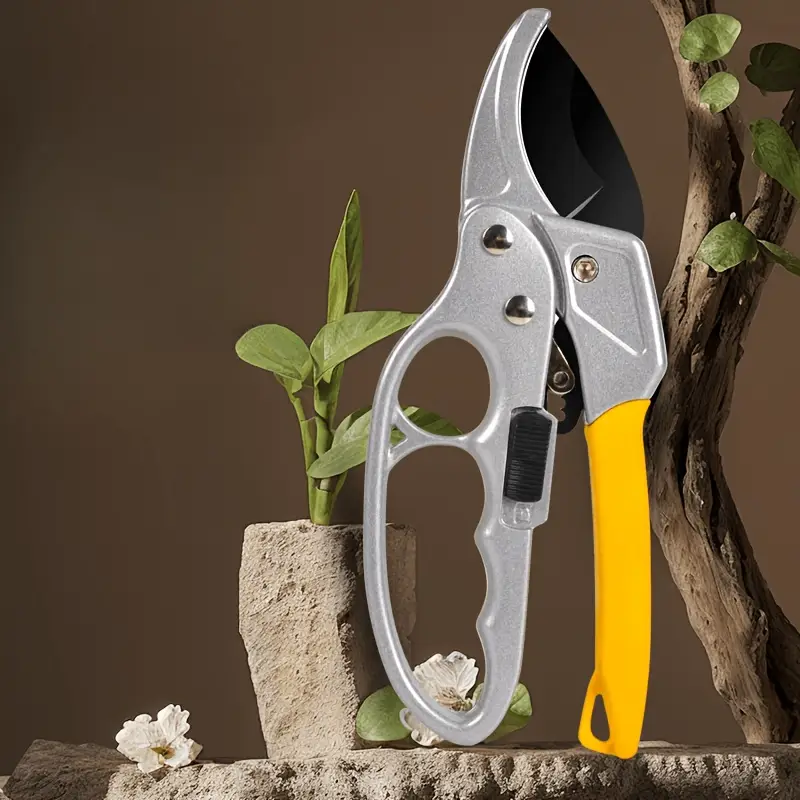 triple speed pruning scissors high carbon steel gardening scissors multifunctional manual pruning tool suitable for fruit trees vegetables and flowers   durable carbon steel suitable for gardens and courtyards details 6