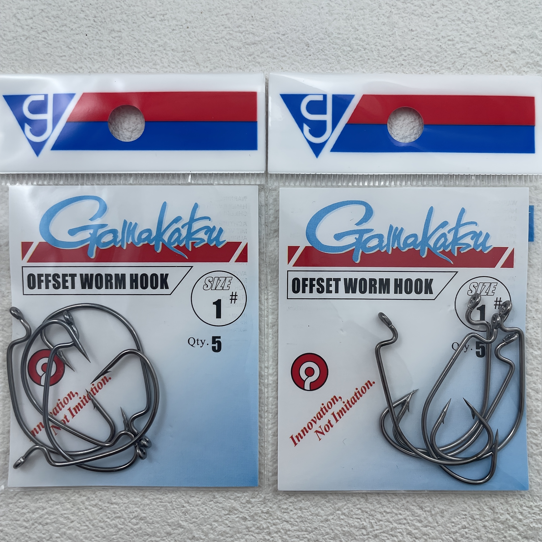 2 Packs Of Black Wide-belly Hooks With Holes. Made Of High Carbon Steel For Durability. Suitable , And No-sinker Rigs, As Well As Soft Baits.