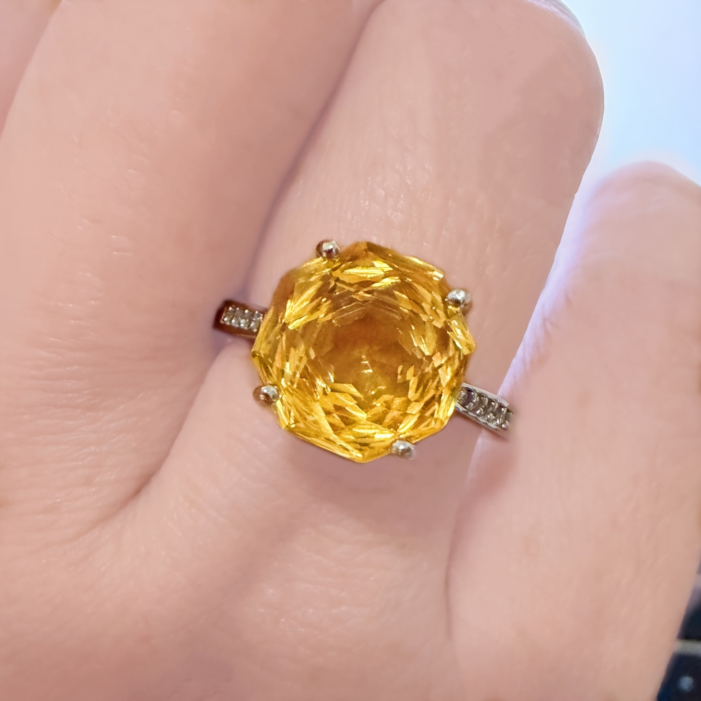 Women's Rose Cut Natural Citrine Ring — Elegant Gift