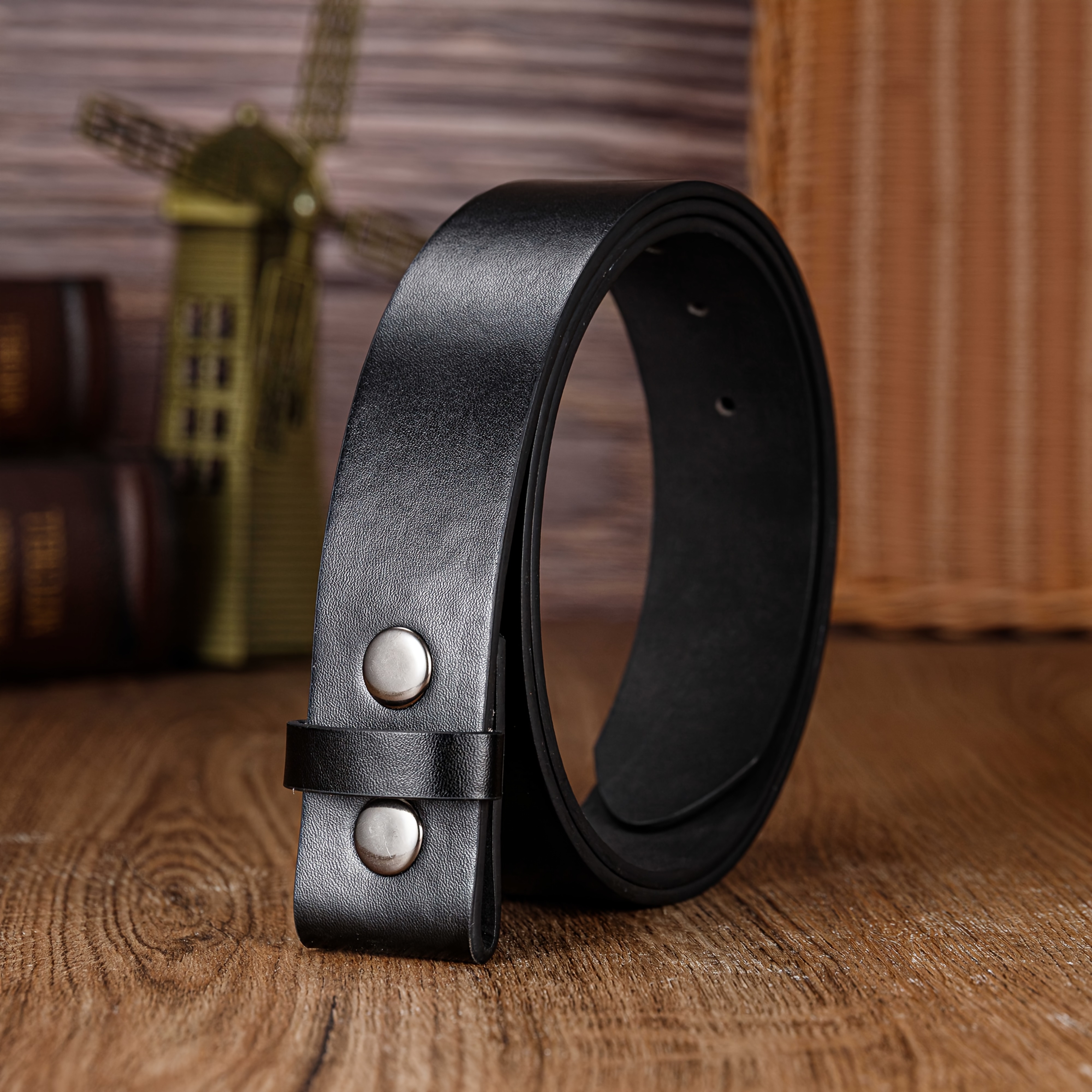 The Pu Button Strap With Large Buckles