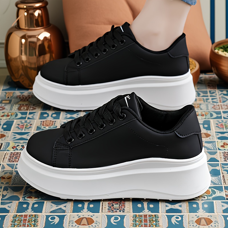 LYKU Height-Increasing Sneakers with Thick Platform Sole