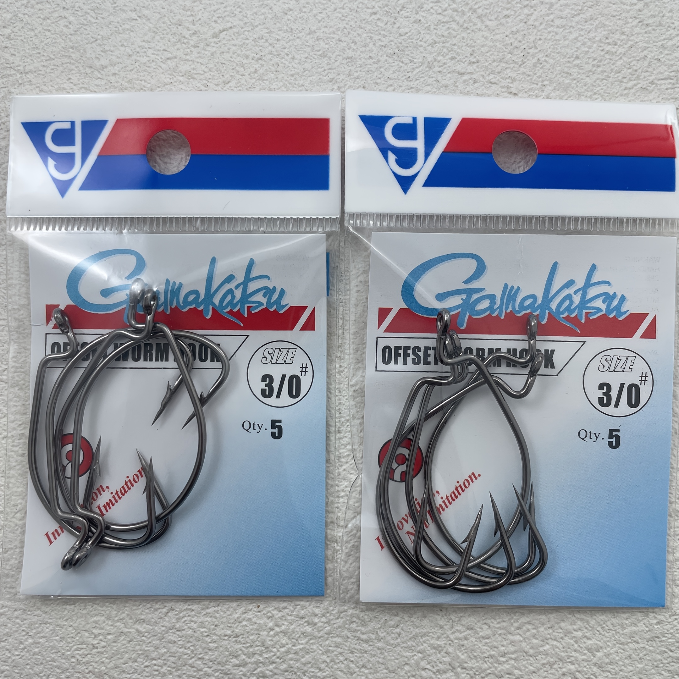 2 Packs Of Black Wide-belly Hooks With Holes. Made Of High Carbon Steel For Durability. Suitable , And No-sinker Rigs, As Well As Soft Baits.