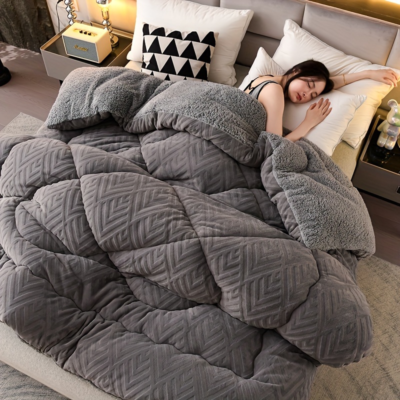 TEMU 1pc Luxury Milk Velvet Winter Quilt - Plush Warm Washable Quilt Suitable For Autumn & Winter, Quilted Cover & Fill, Anti-allergic Breathable