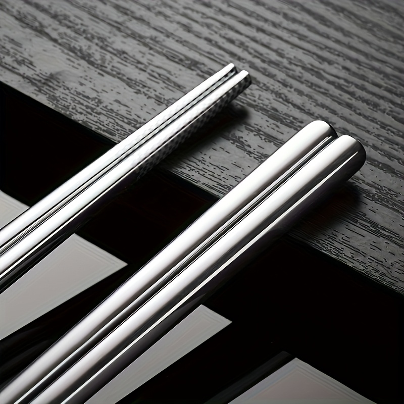 personalized customization 2 3 4pcs set of silvery 304 material portable tableware salad   spoon chopsticks and stainless steel box suitable for outdoor picnics home kitchens and durable tableware outdoor travel tableware Product details 6