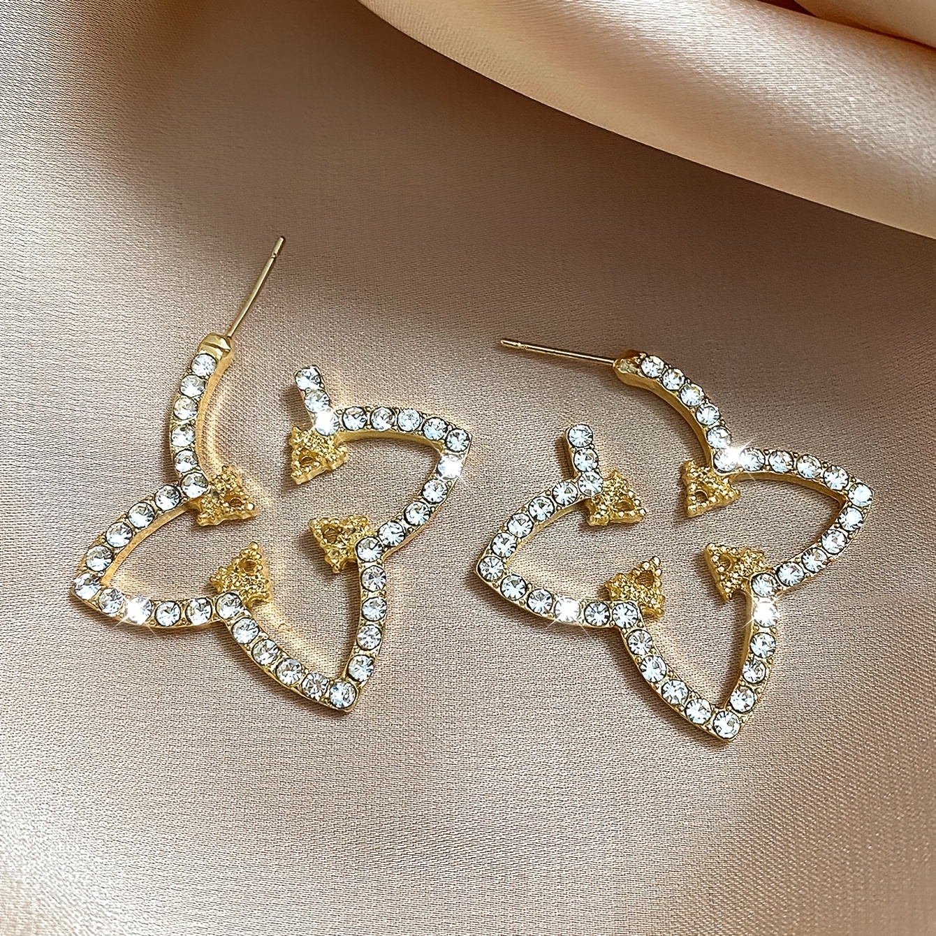 Image of 1 Pair Of Elegant, Sophisticated, Fashionable Geometric Star-motif Flower Small-batch Design Glass-embedded Earrings For Women' Commuting, Festivals, And Gatherings
