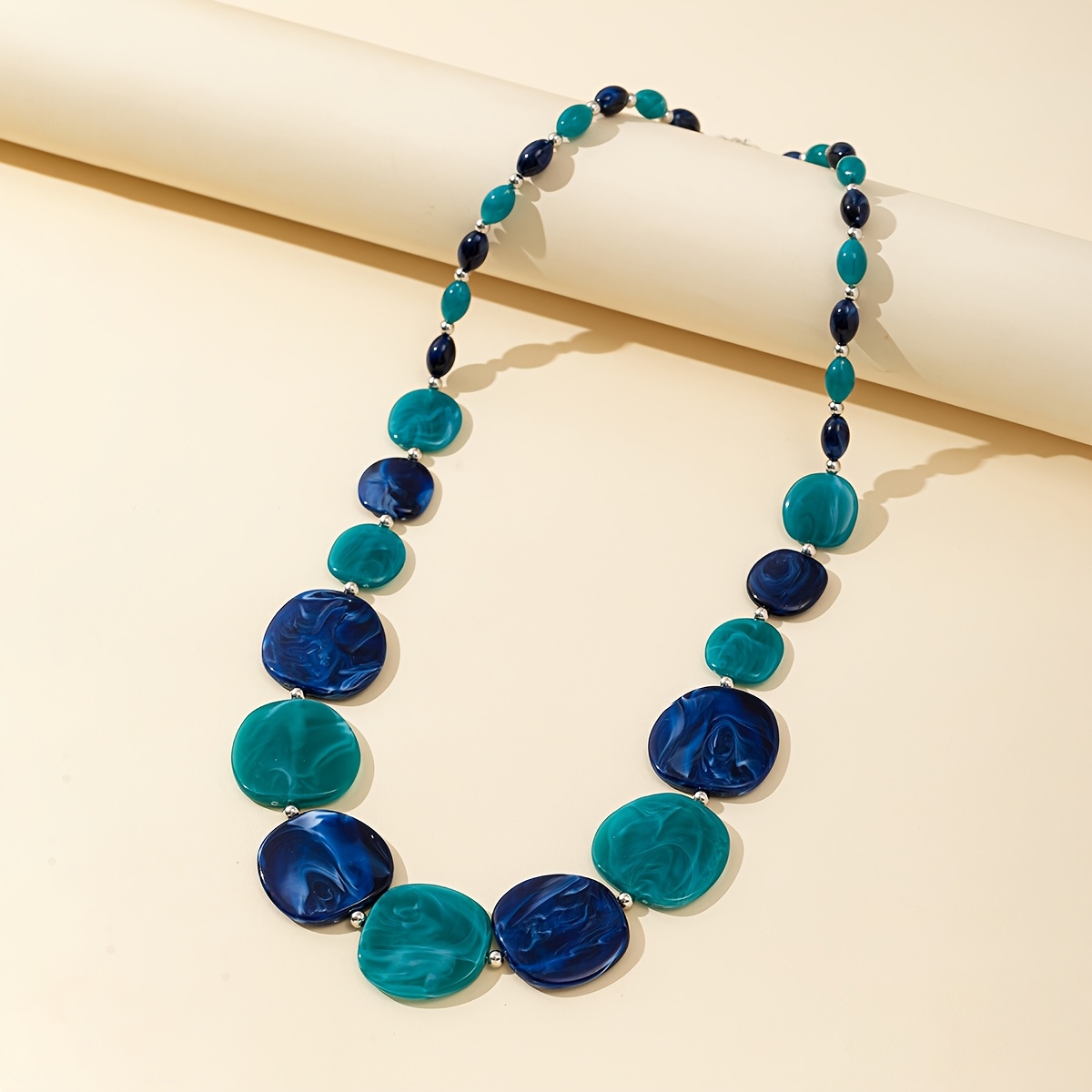 TEMU Un Collier Décontracté Style Vacances avec Détails de Perles Multicolores, Accessoire Parfait pour Féminines