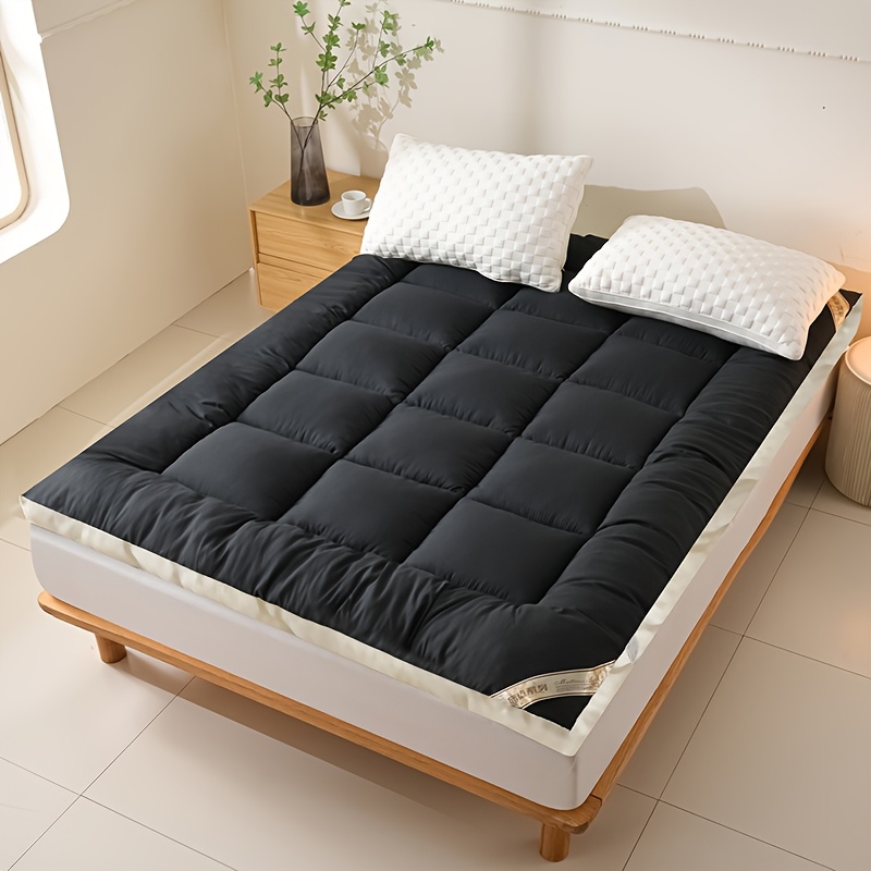 1pc Luxury Mattress Topper, Instant Warmth for Winter Cold Protection, Ultra-Soft, Comfortable, and Thickened Thermal Pad with Four-Corner Straps, Three-Dimensional Quilted Mattress Protector. Skin-Friendly, Breathable, and Fluffy, the Top Choice