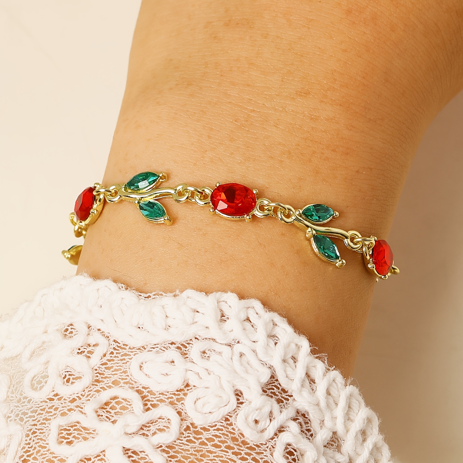 Women's Synthetic Zirconia Leaf Flower Bracelet, Elegant Gift