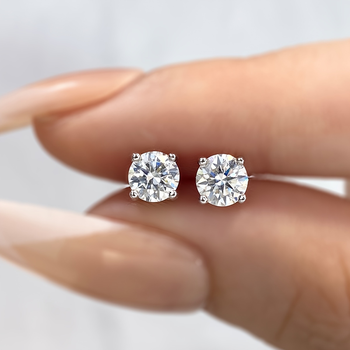 TEMU Sparkle 0.5/1/2ct Moissanite Stud Earrings 925 Sterling Silvery Wedding Earrings Valentine's Day Gift Bridal Jewelry For Women For Your