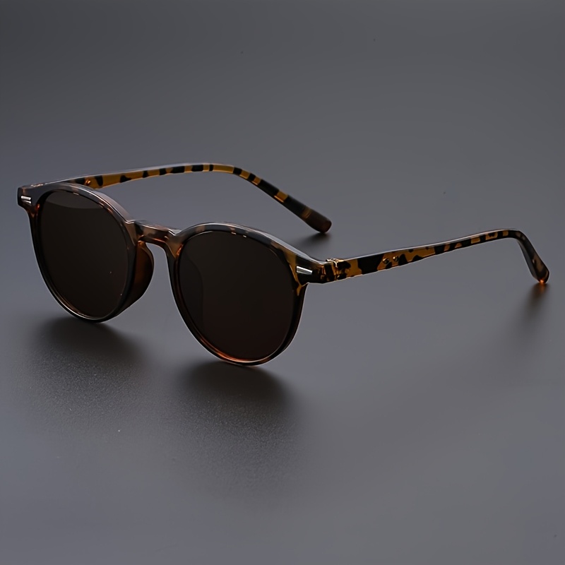Image of 1pc Fashionable Plastic Trendy Round Frame Leopard Print Sunglasses, Unisex. Suitable For Vacation Travel, Hiking, Holiday Parties, Street Photography, Etc. The Top For Trendsetters
